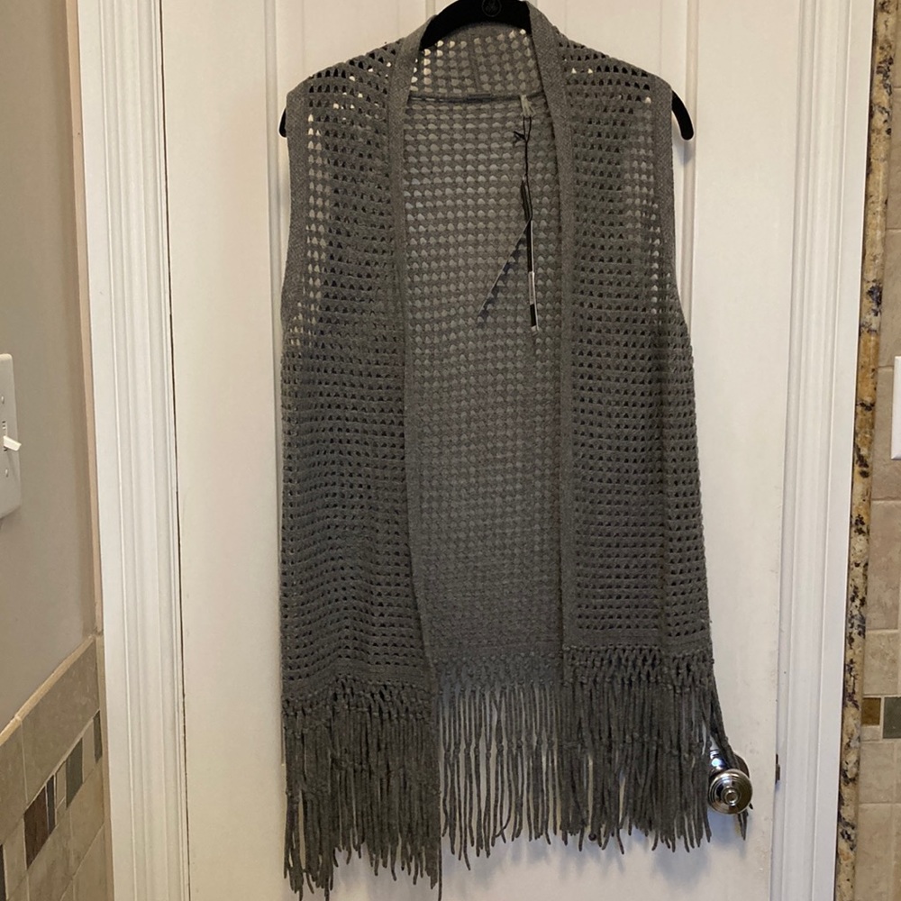 Elie Tahari fringe vest - New with tags, size M